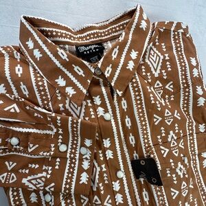 Wrangler Retro Western Men’s Large Brown Aztec Pearl Snaps Long sleeve Shirt